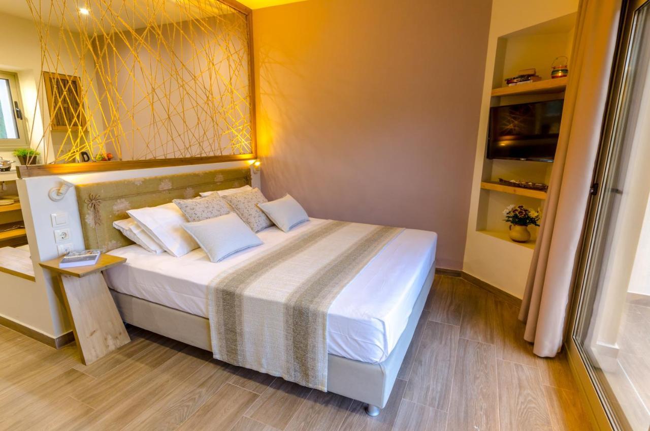 Forest Resort Suites Skiathos Troulos Eksteriør bilde