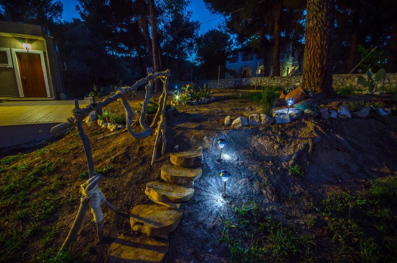 Forest Resort Suites Skiathos Troulos Eksteriør bilde