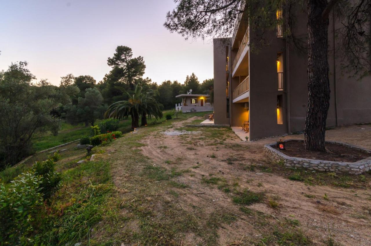 Forest Resort Suites Skiathos Troulos Eksteriør bilde