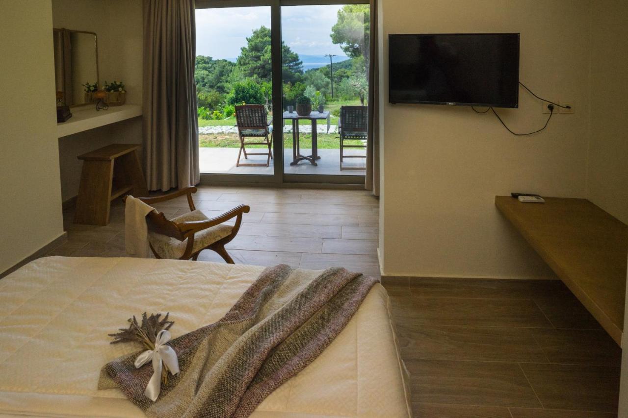 Forest Resort Suites Skiathos Troulos Eksteriør bilde